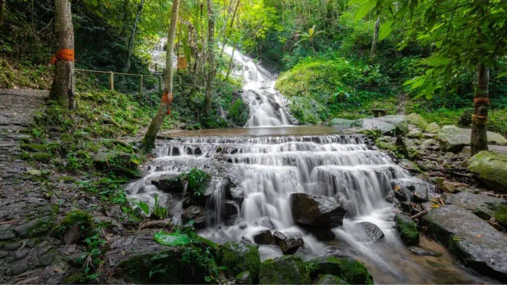 Jungle Mae Kampong din Chiang Mai, Thailanda