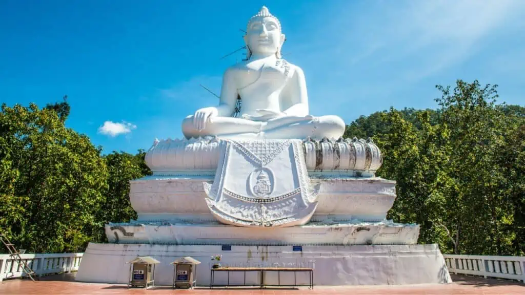 Buddha Alb din Pai, Thailanda