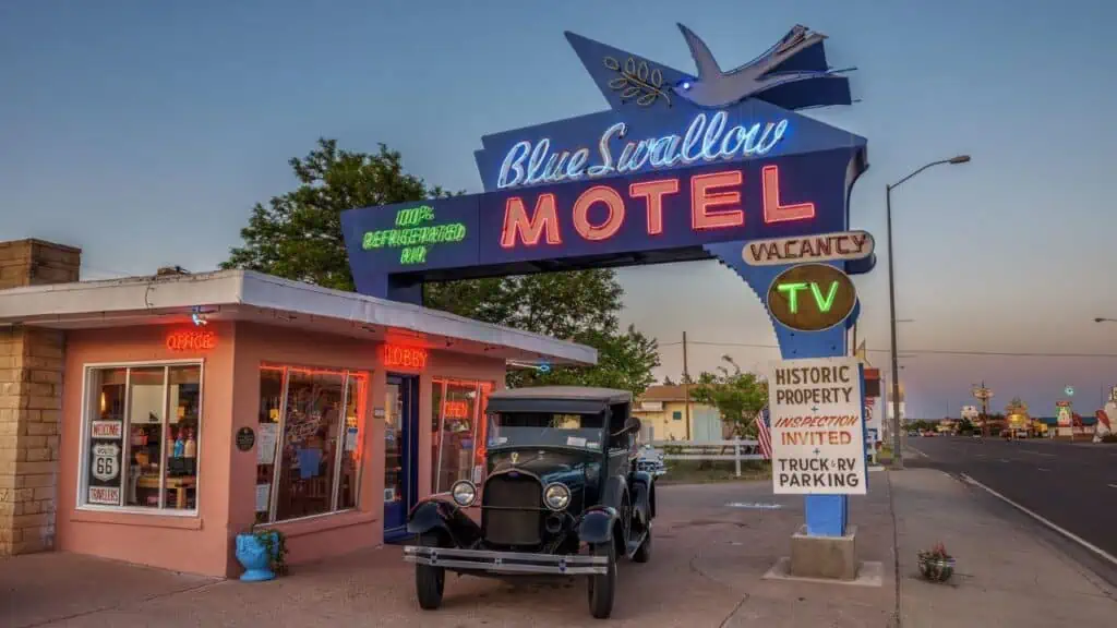 Motelul istoric Blue Swallow din Tucumcari, New Mexico