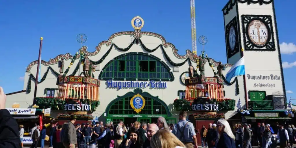 Munchen Oktoberfest: 10 sfaturi pentru cea mai bună experiență de festival